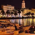Apartment La Fortuna Luxury Split